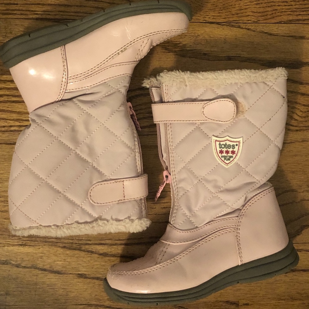 totes Kids Quilted Light Pink Winter Boots